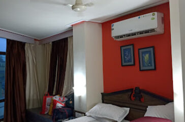 ₹2,500 / Night A comfortable and budget-friendly room, perfect for a peaceful and relaxing stay.